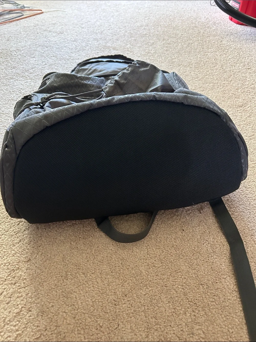 Point3 basketball bag.  Grey